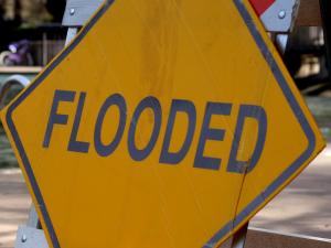 iol news pic Flood sign